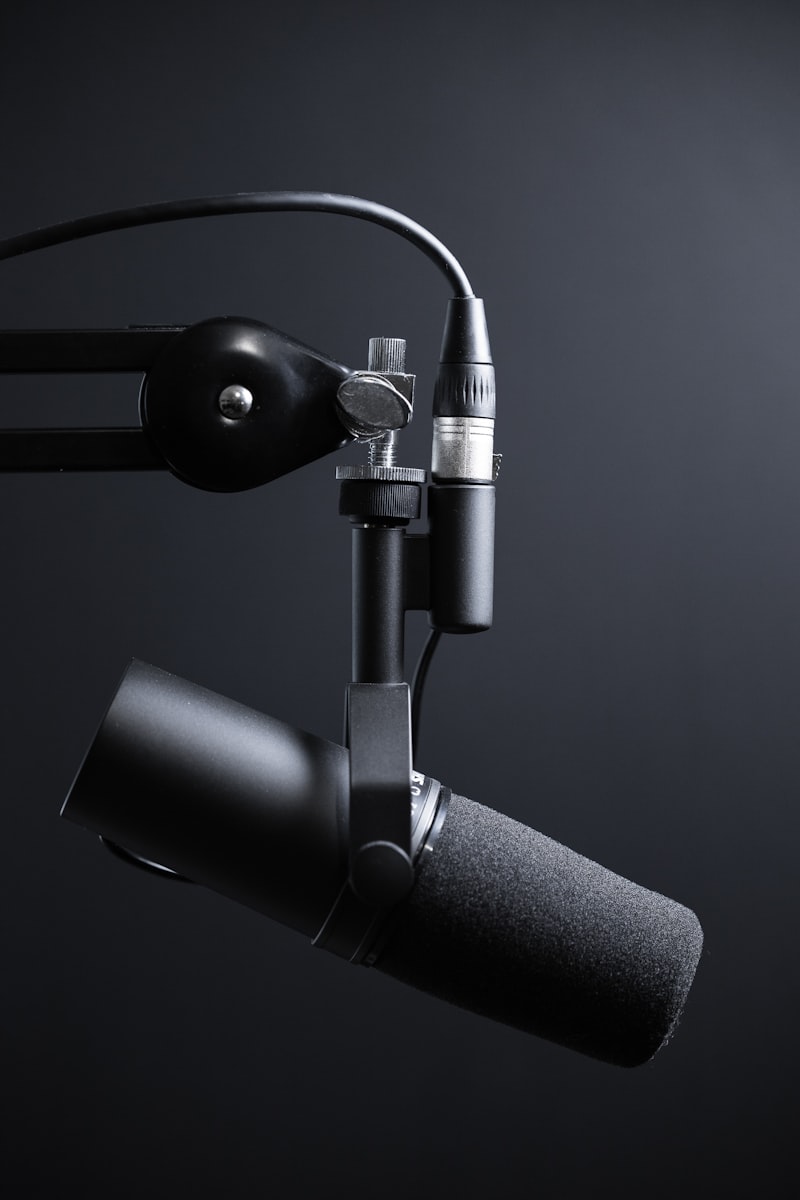 Set per registrazione podcast video con tre postazioni camera